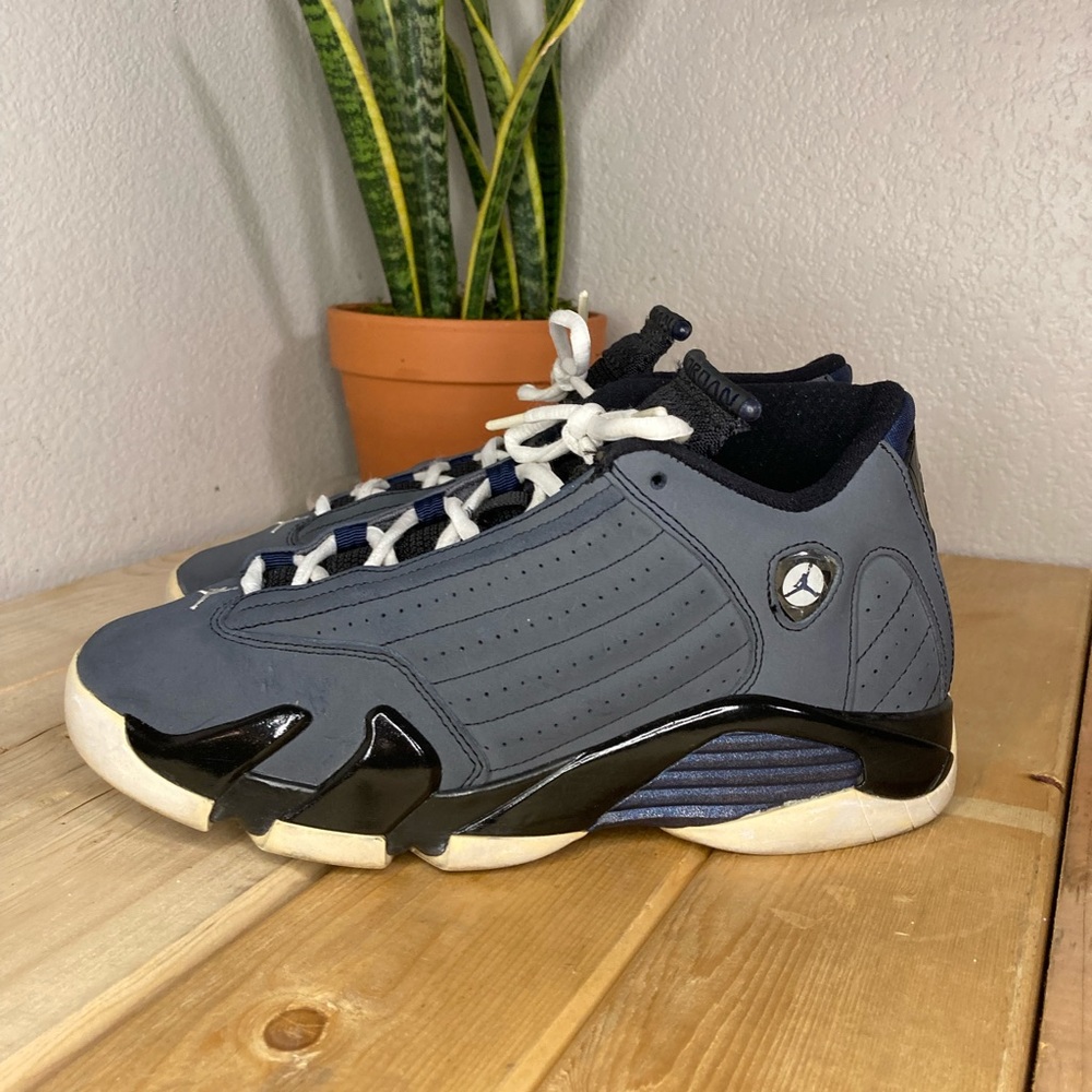 Nike Air Jordan “Light Graphite” 14’s (2011)